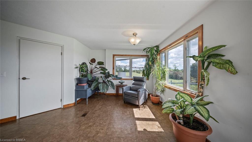 3211 Highway 3, Jarvis, ON - Indoor