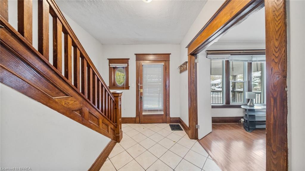 47 Grey Street, Brantford, ON - Indoor Photo Showing Other Room