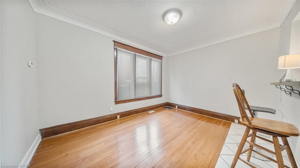 47 Grey Street, Brantford, ON - Indoor