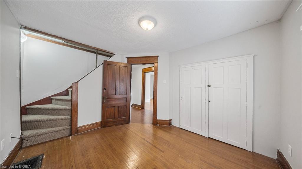 47 Grey Street, Brantford, ON - Indoor Photo Showing Other Room