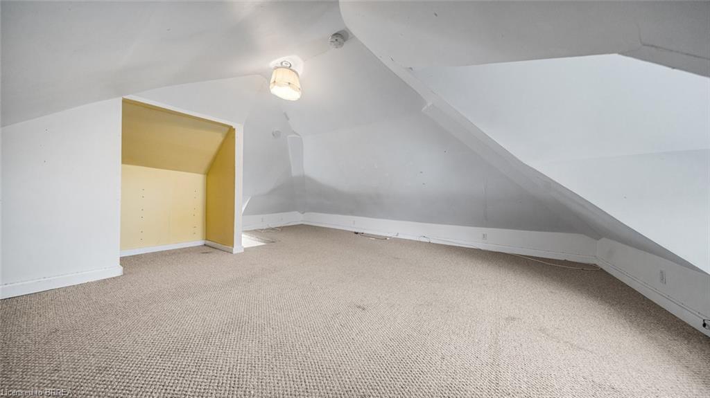 47 Grey Street, Brantford, ON - Indoor Photo Showing Other Room