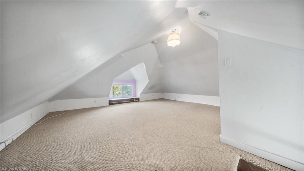 47 Grey Street, Brantford, ON - Indoor Photo Showing Other Room