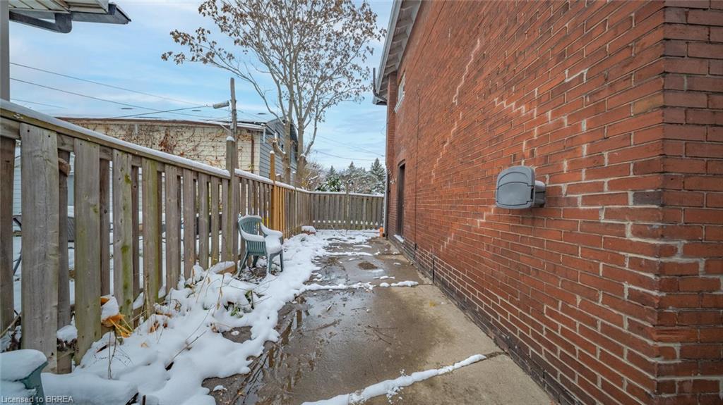 47 Grey Street, Brantford, ON - Outdoor With Exterior