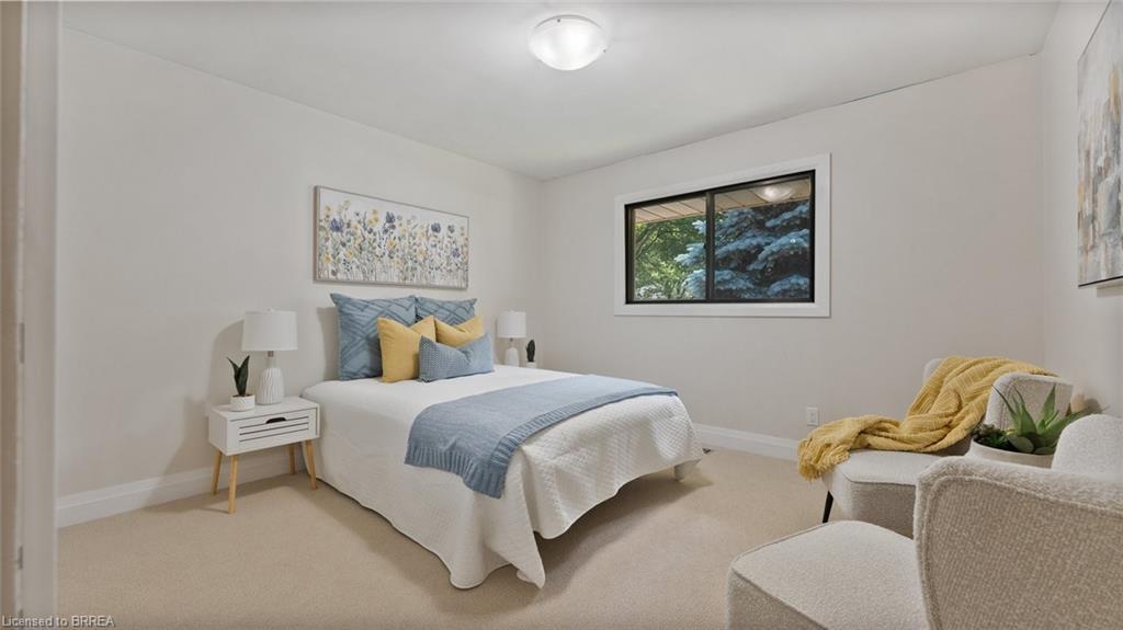 75 Pusey Boulevard, Brantford, ON - Indoor Photo Showing Bedroom