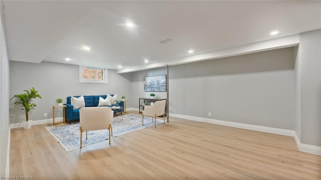 75 Pusey Boulevard, Brantford, ON - Indoor