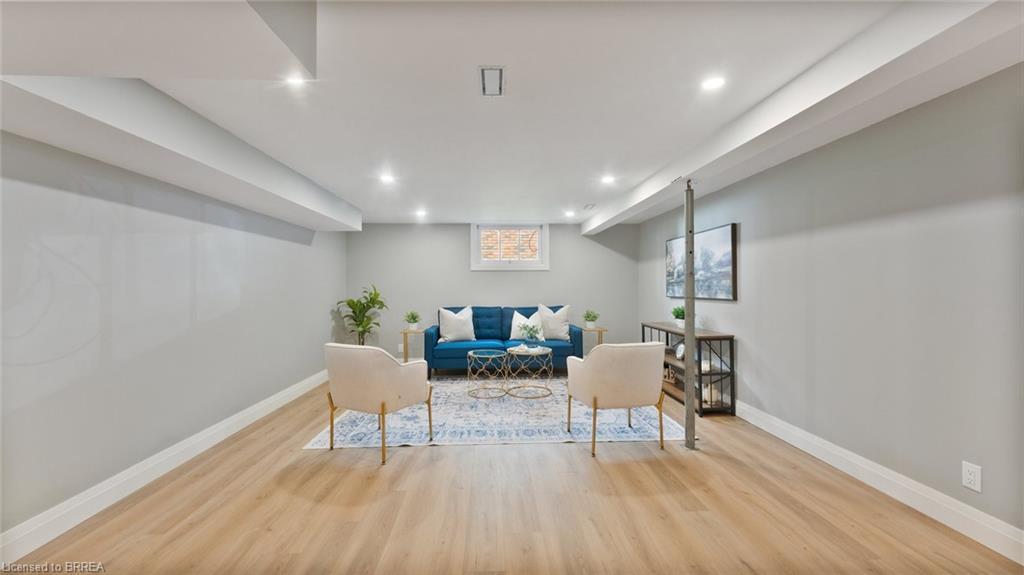 75 Pusey Boulevard, Brantford, ON - Indoor