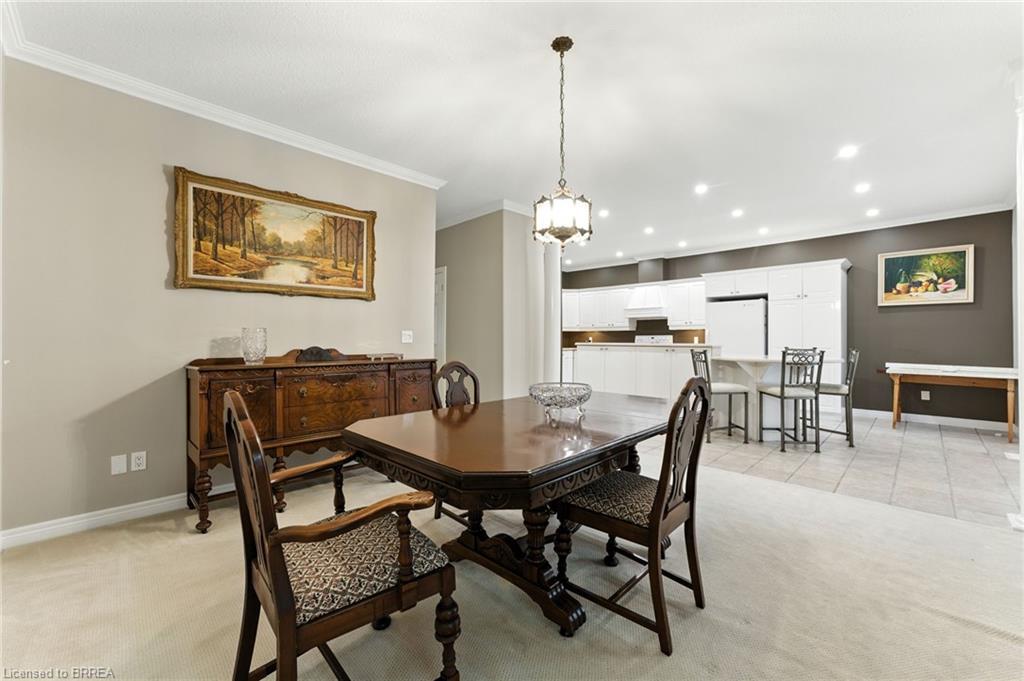 16-24 Hardy Road, Brantford, ON - Indoor Photo Showing Dining Room