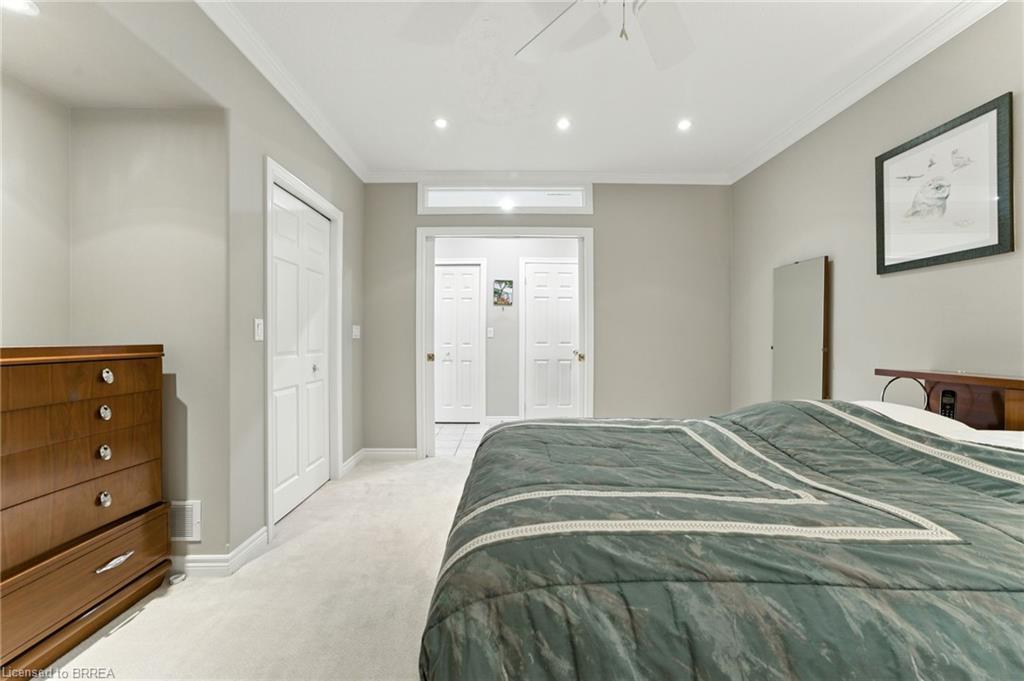16-24 Hardy Road, Brantford, ON - Indoor Photo Showing Bedroom