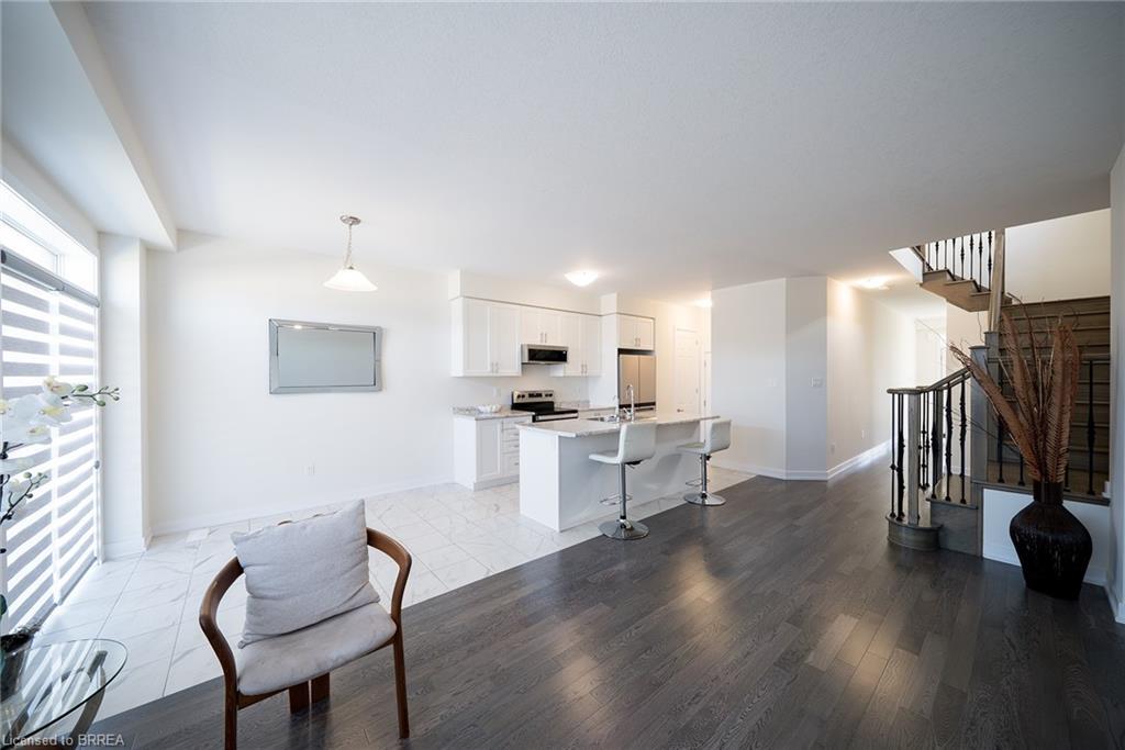 196 Wilmot Road, Brantford, ON - Indoor