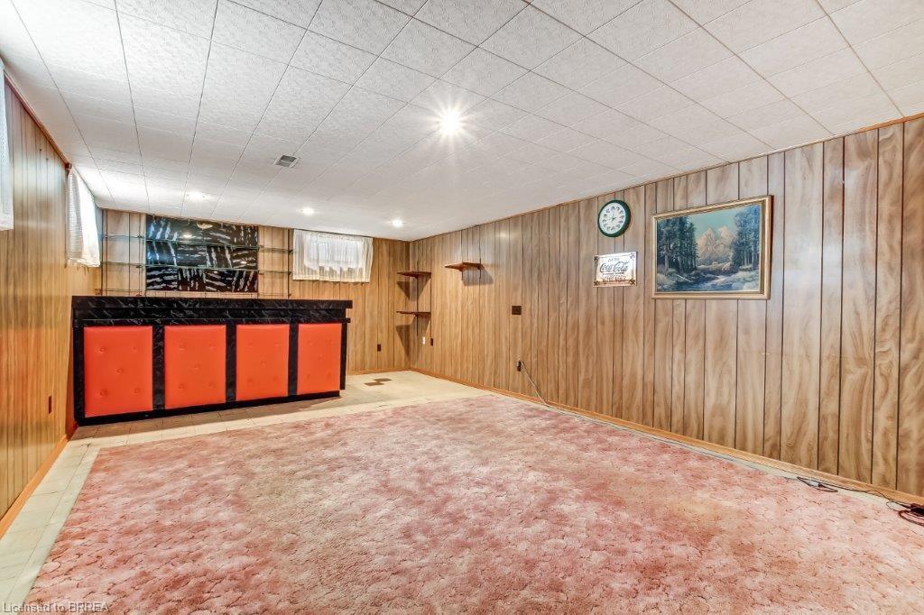 8 Waddington Street, Brantford, ON - Indoor Photo Showing Other Room