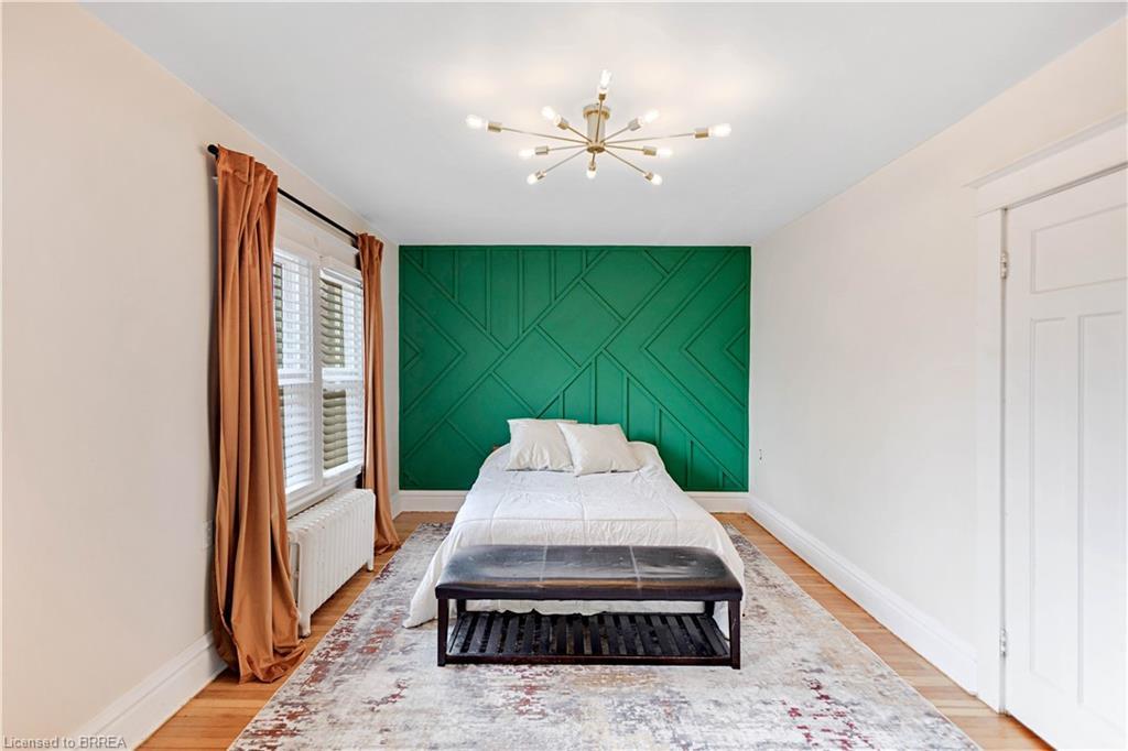 134 Sherman Avenue S, Hamilton, ON - Indoor Photo Showing Bedroom