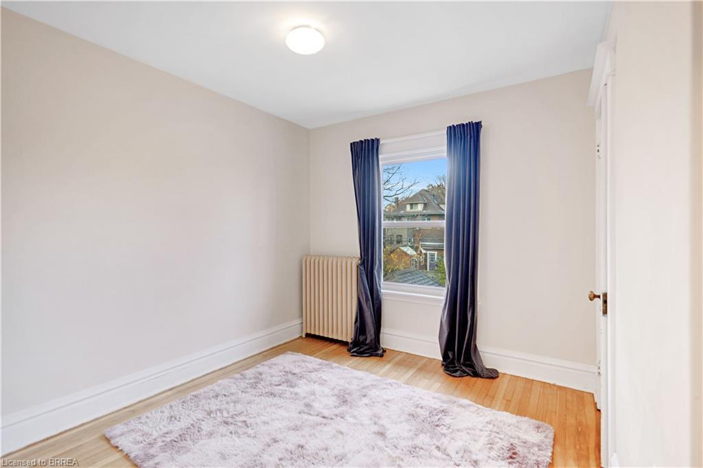 134 Sherman Avenue S, Hamilton, ON - Indoor