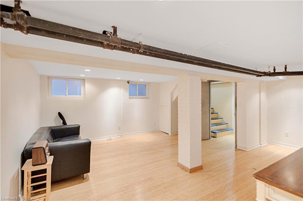 134 Sherman Avenue S, Hamilton, ON - Indoor