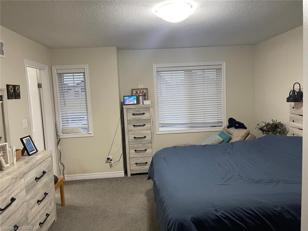 53 Arlington Parkway, Paris, ON - Indoor Photo Showing Bedroom