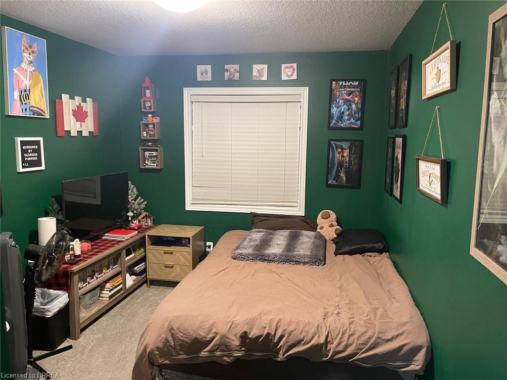 53 Arlington Parkway, Paris, ON - Indoor Photo Showing Bedroom