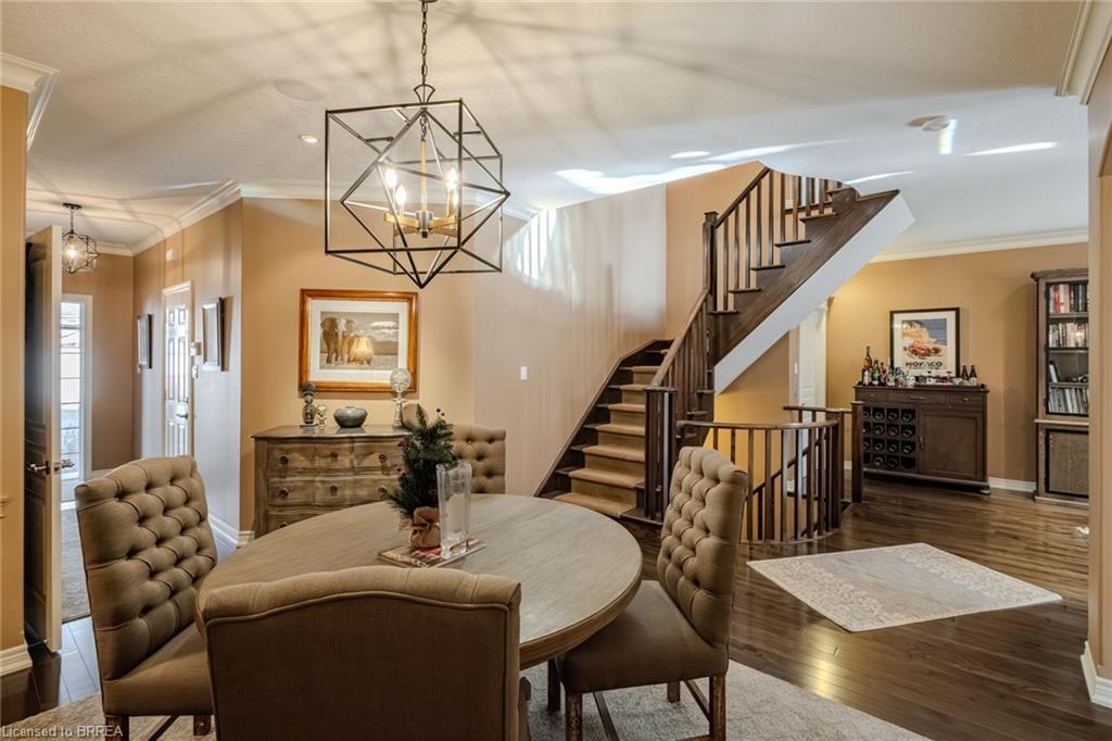 49-655 Park Road N, Brantford, ON - Indoor Photo Showing Dining Room