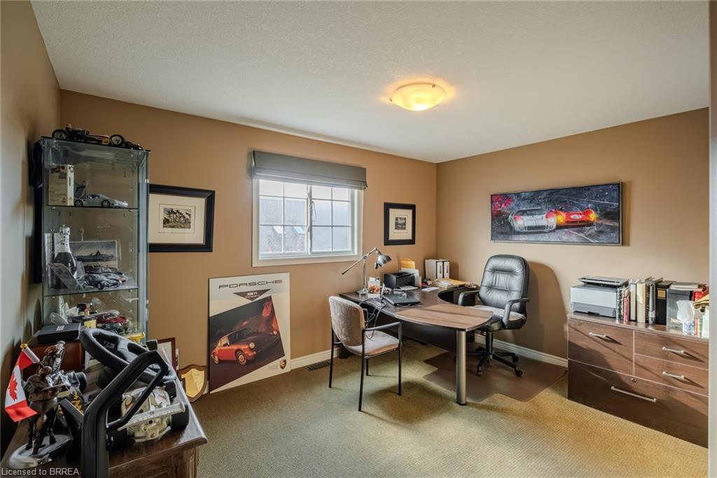 49-655 Park Road N, Brantford, ON - Indoor Photo Showing Office