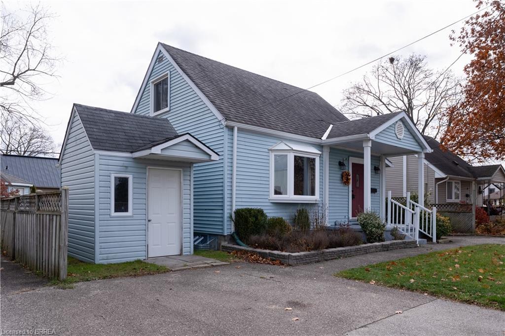 37 Frank Street, Brantford, ON - Outdoor With Facade