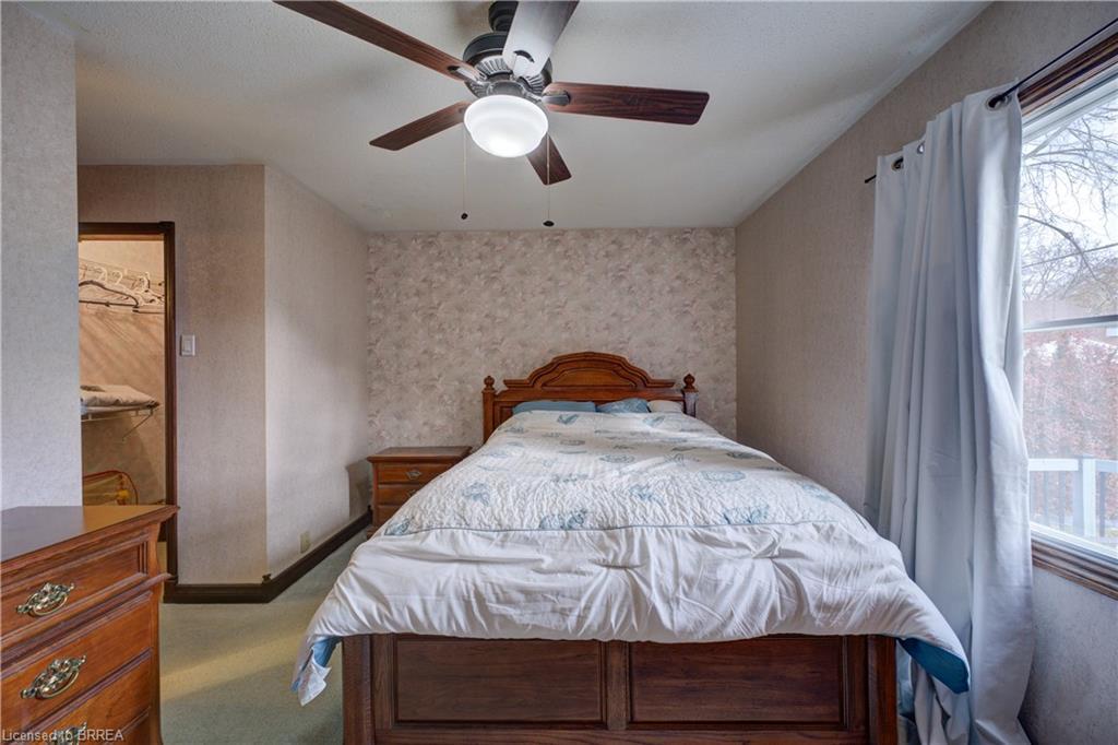 37 Frank Street, Brantford, ON - Indoor Photo Showing Bedroom
