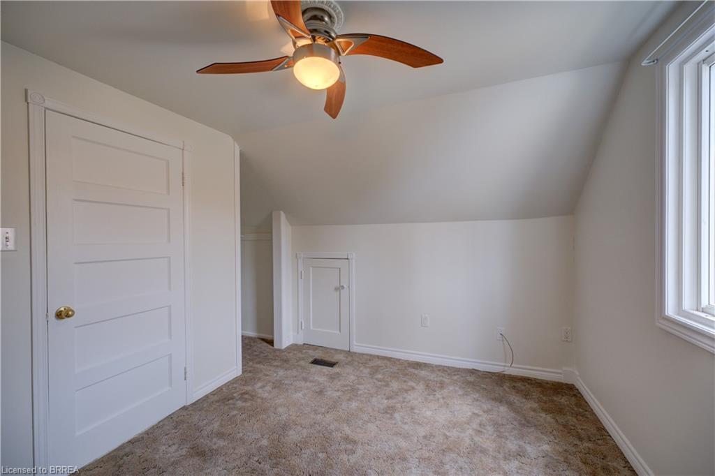 37 Frank Street, Brantford, ON - Indoor Photo Showing Other Room