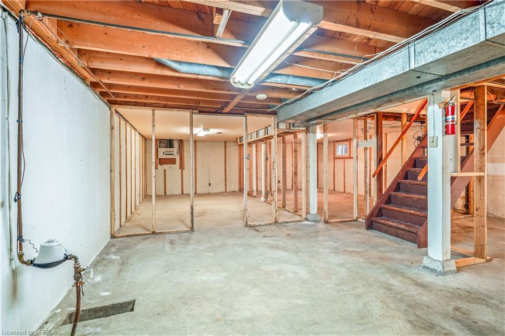 8 Stockdale Drive, Brantford, ON - Indoor Photo Showing Basement