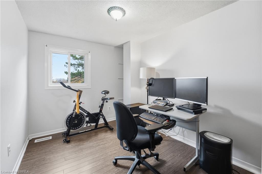 F-281 Stanley Street, Brantford, ON - Indoor Photo Showing Office