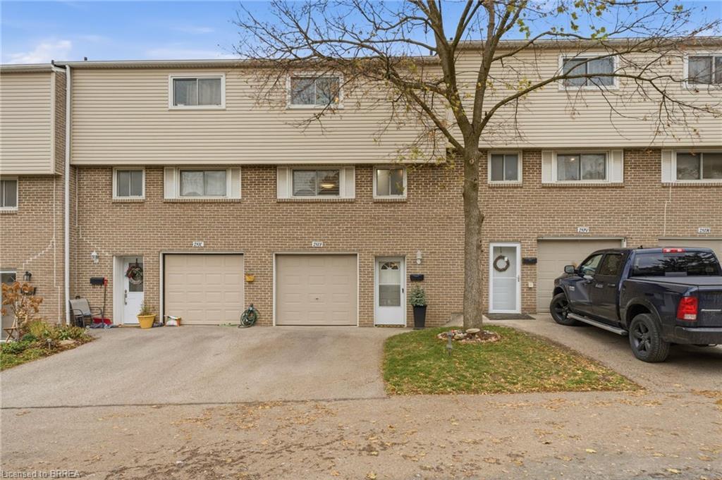 F-281 Stanley Street, Brantford, ON - Outdoor