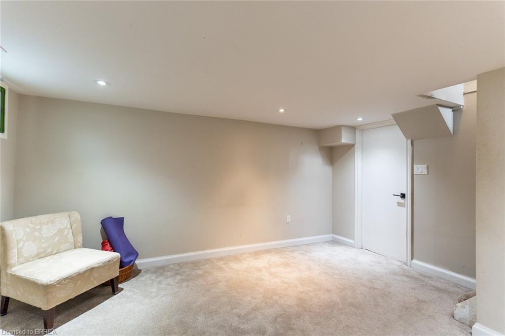 24 Lincoln Avenue, Brantford, ON - Indoor