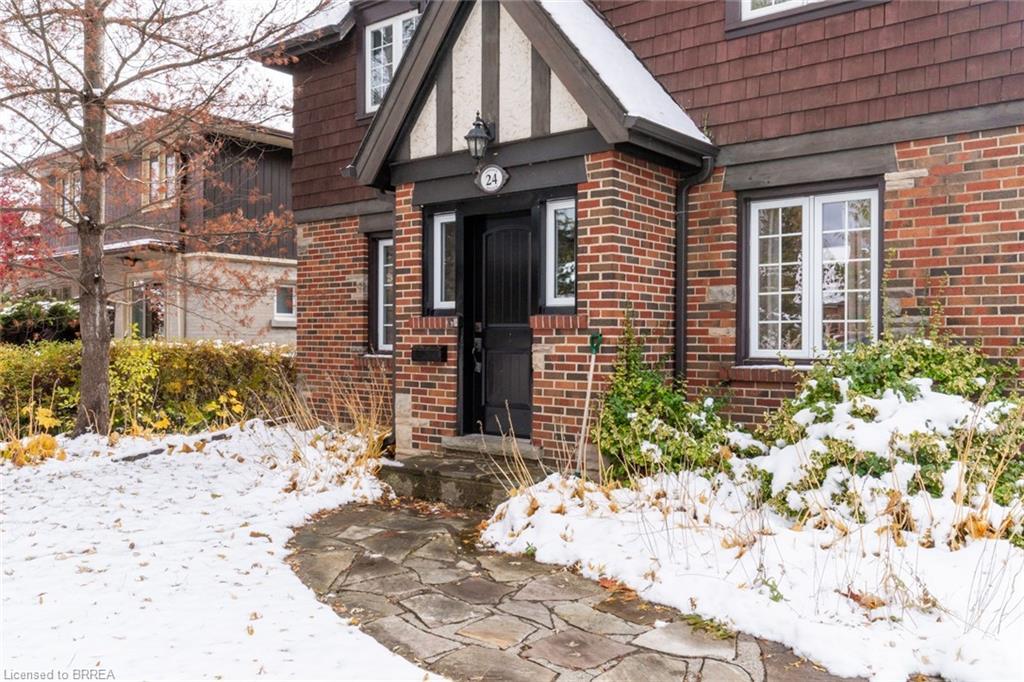 24 Lincoln Avenue, Brantford, ON - Outdoor