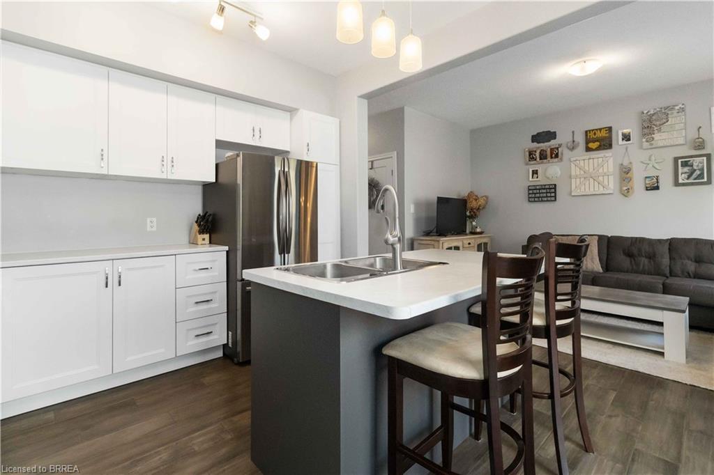 D2-12 Brantwood Park Road, Brantford, ON - Indoor Photo Showing Other Room