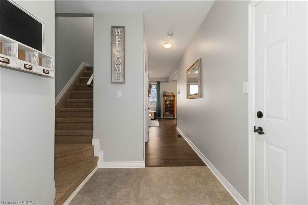 D2-12 Brantwood Park Road, Brantford, ON - Indoor Photo Showing Other Room