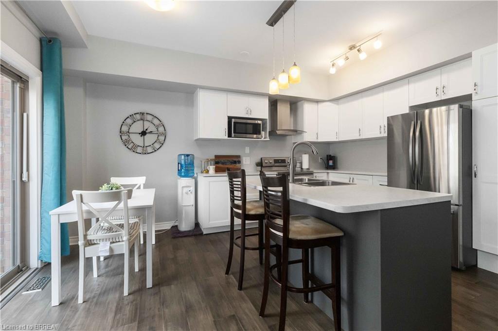 D2-12 Brantwood Park Road, Brantford, ON - Indoor