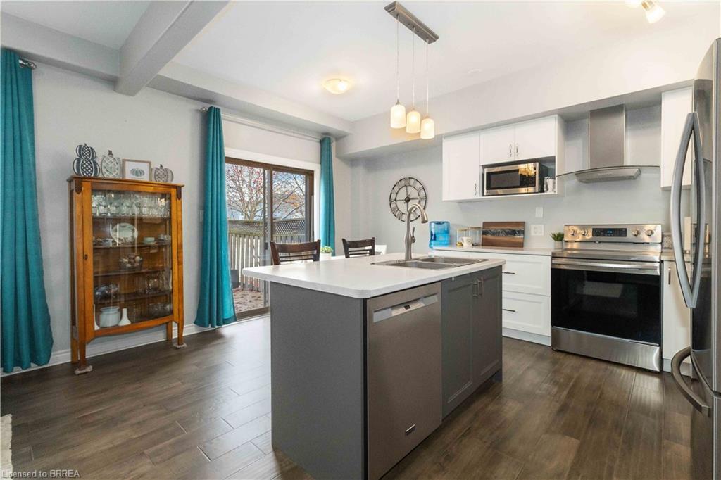 D2-12 Brantwood Park Road, Brantford, ON - Indoor Photo Showing Kitchen With Double Sink