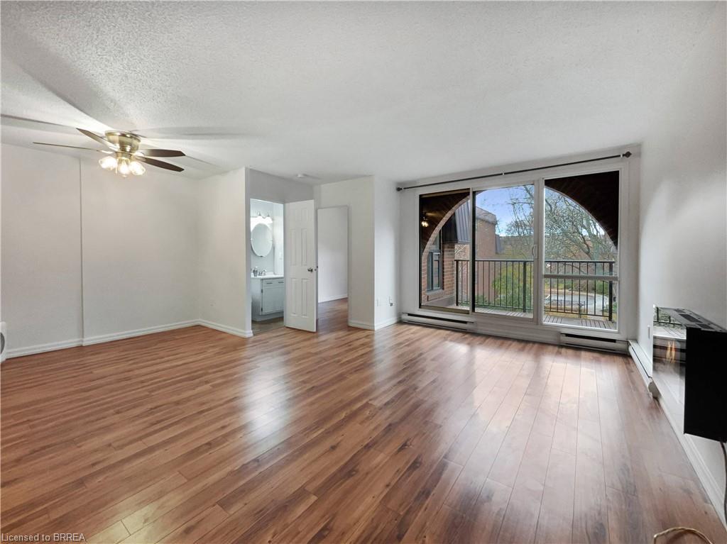 363-36 Hayhurst Road, Brantford, ON - Indoor