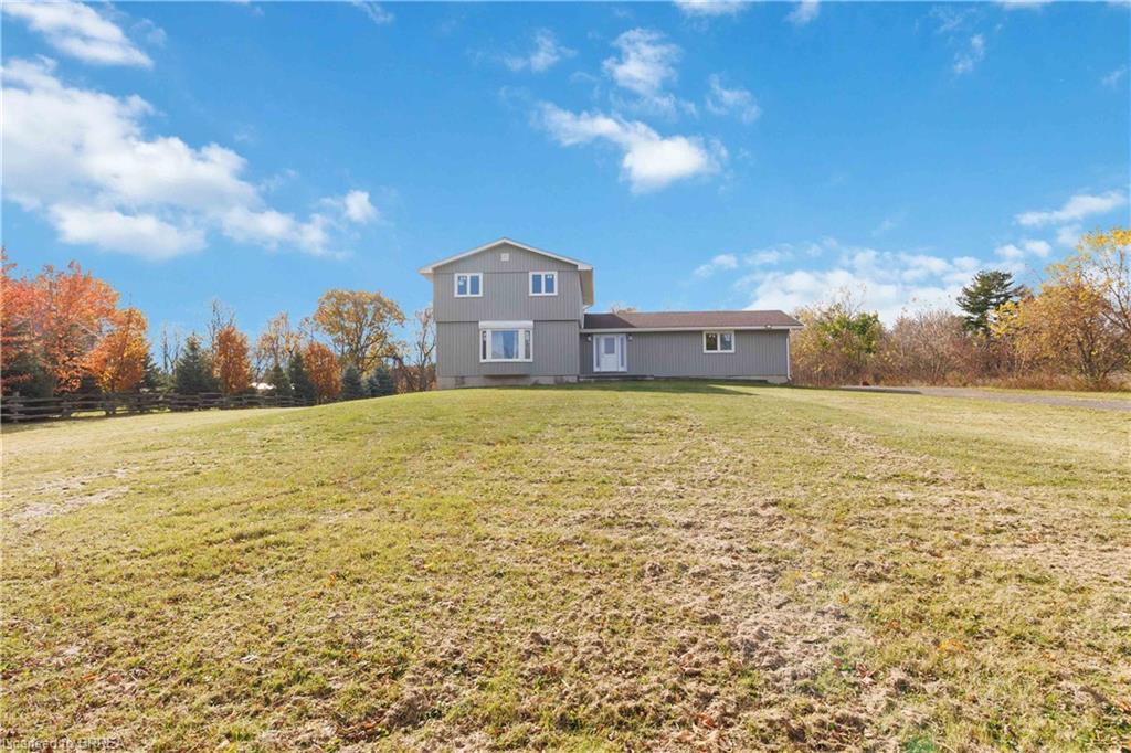 8 War Road, Brantford, ON - Outdoor