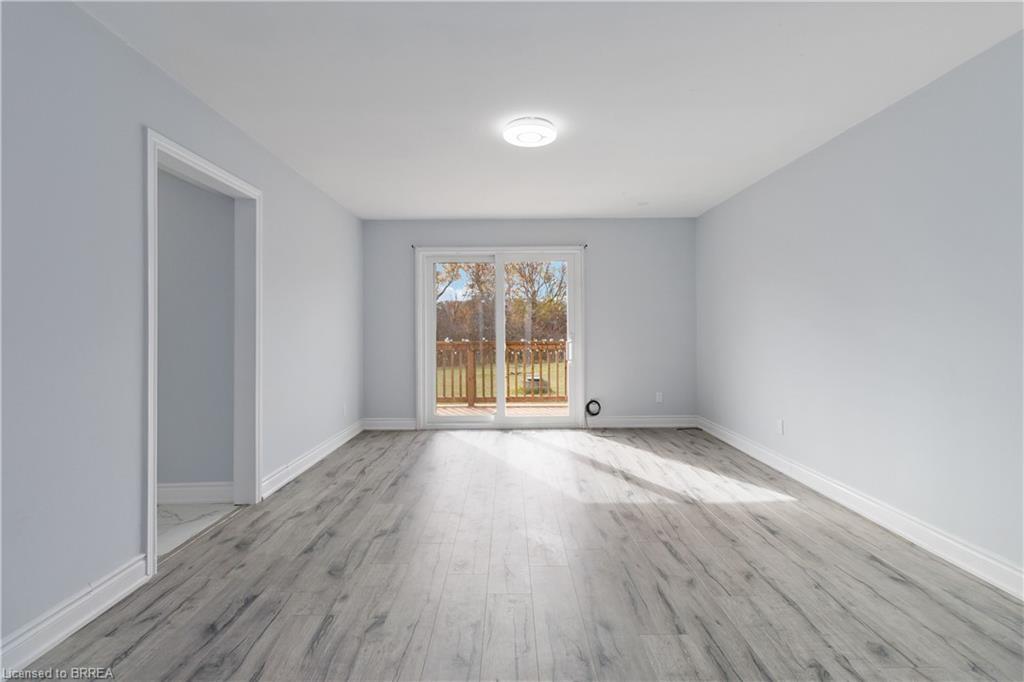 8 War Road, Brantford, ON - Indoor