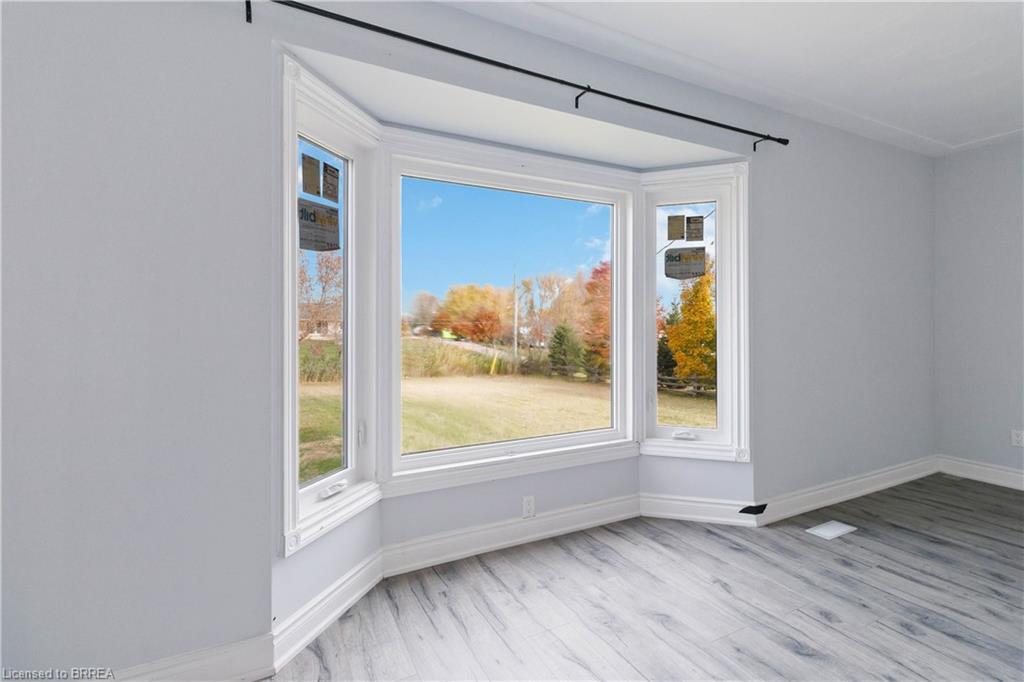 8 War Road, Brantford, ON - Indoor Photo Showing Other Room