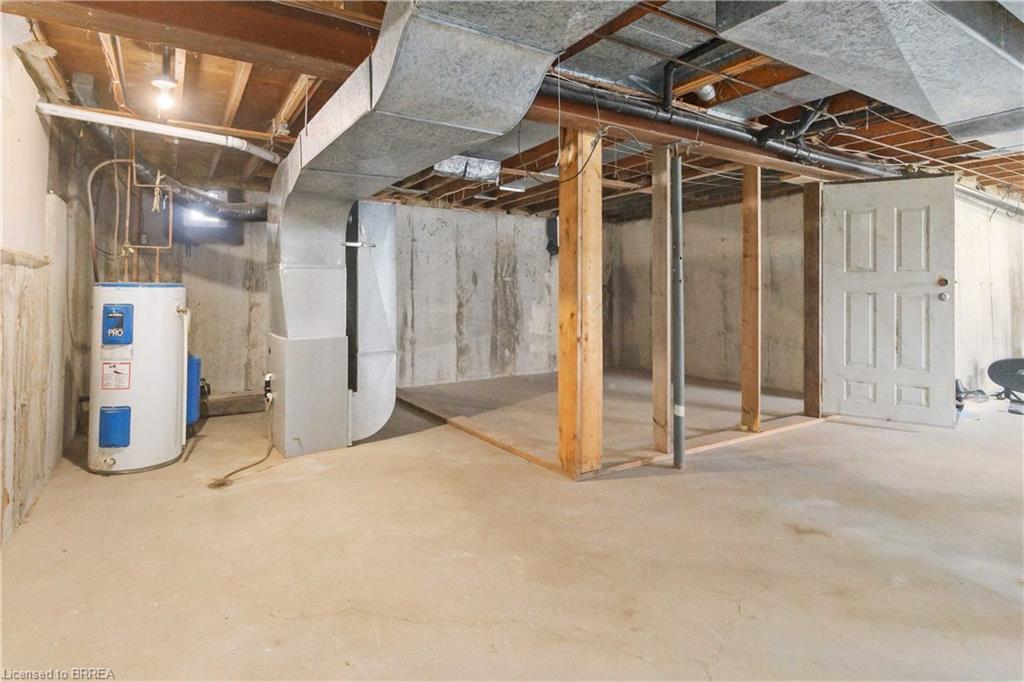 8 War Road, Brantford, ON - Indoor Photo Showing Basement