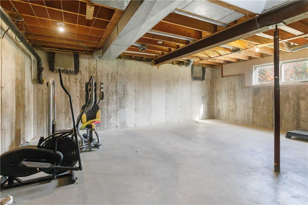 8 War Road, Brantford, ON - Indoor Photo Showing Basement