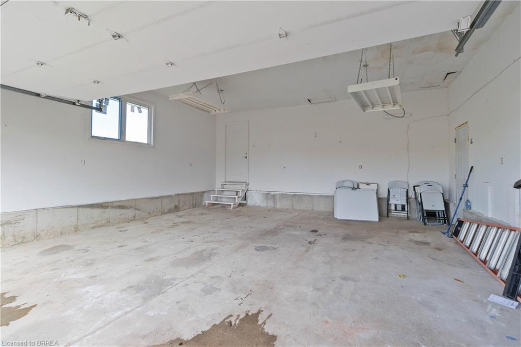 8 War Road, Brantford, ON - Indoor Photo Showing Garage