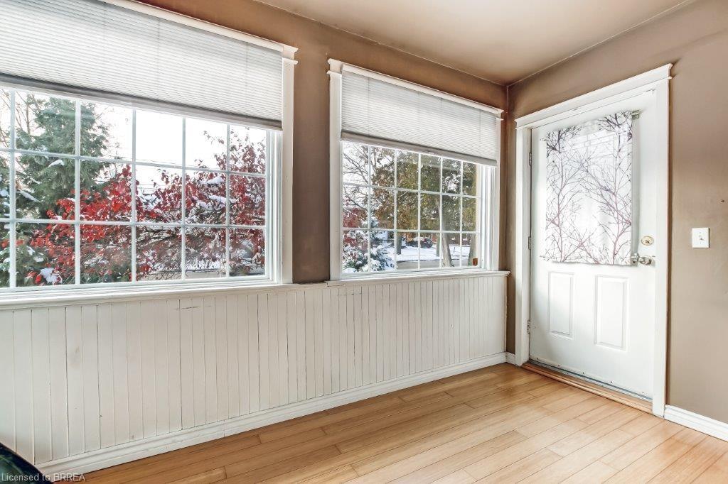 85 Grand River Avenue, Brantford, ON - Indoor Photo Showing Other Room