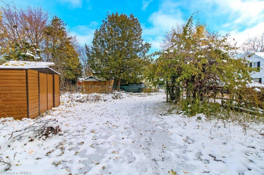 85 Grand River Avenue, Brantford, ON - Outdoor