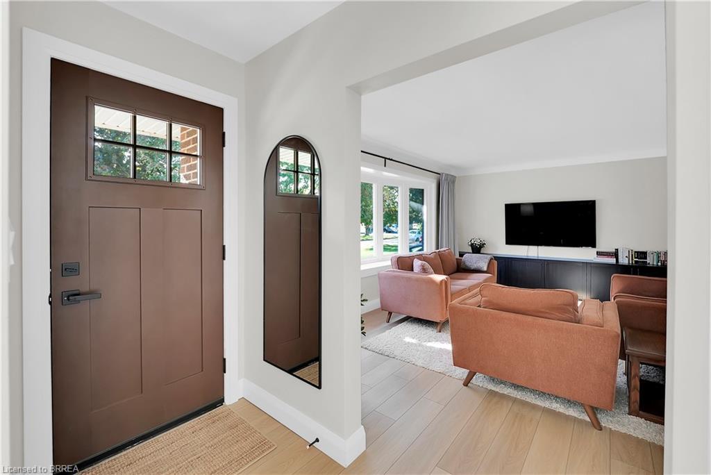 17 Preston Drive, St. Catharines, ON - Indoor