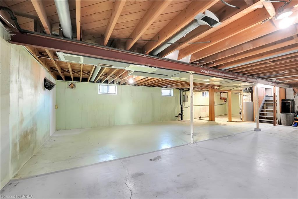 17 Preston Drive, St. Catharines, ON - Indoor Photo Showing Basement
