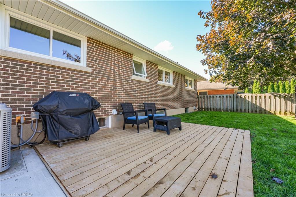 17 Preston Drive, St. Catharines, ON - Outdoor With Deck Patio Veranda With Exterior