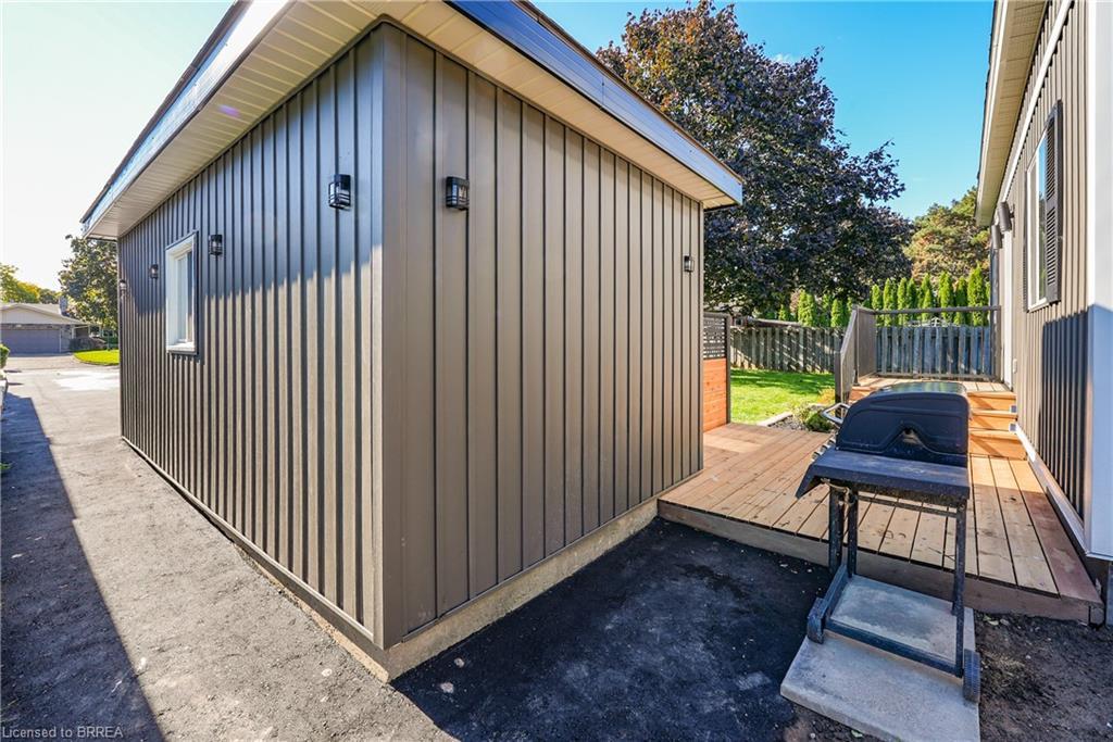 17 Preston Drive, St. Catharines, ON - Outdoor With Exterior