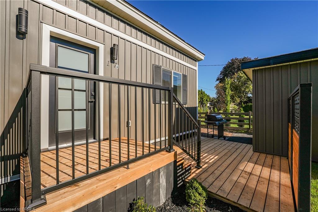 17 Preston Drive, St. Catharines, ON - Outdoor With Deck Patio Veranda With Exterior