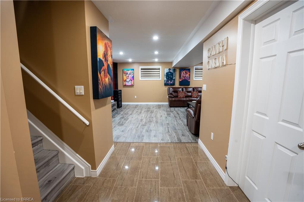 53 Mission Road, Brantford, ON - Indoor