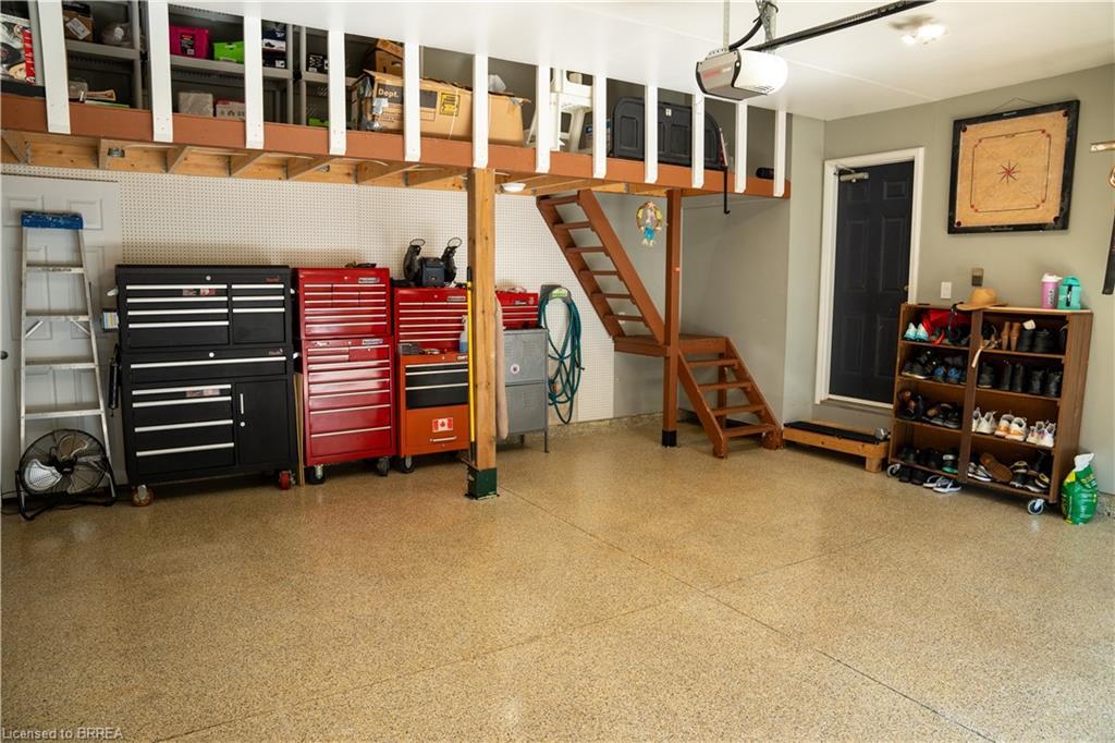 53 Mission Road, Brantford, ON - Indoor