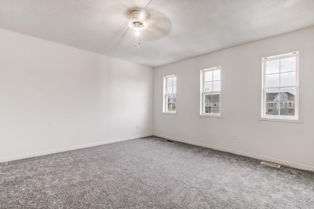 17 Stowe Terrace, Brantford, ON - Indoor Photo Showing Other Room